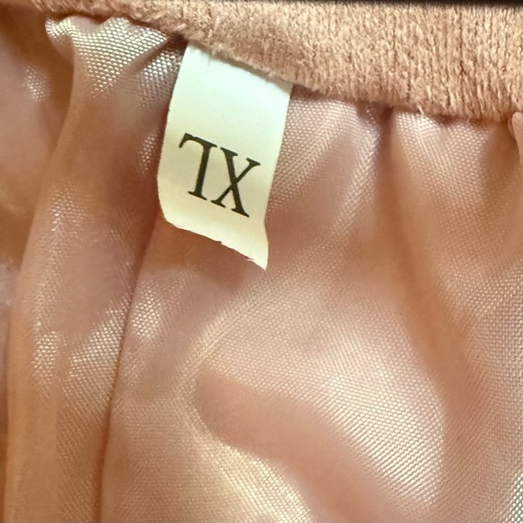 Chic Fringed Suede Blazer in Pink - Picture 5 of 5